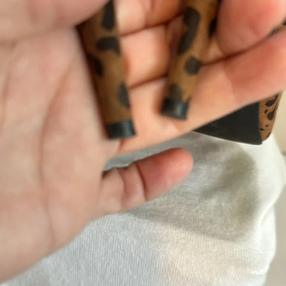 Liz Claiborne woman’s pointed toe slip on pumps 3” heel bow with tassel 6.5w - Picture 4 of 13